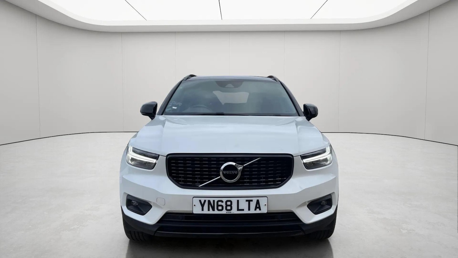Used Volvo XC40 2018 for sale - 78086150: Photo 4