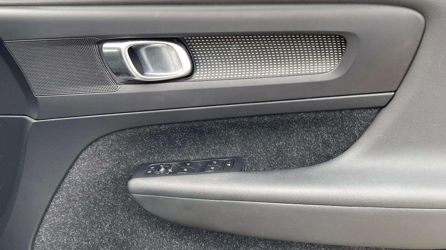 Used Volvo XC40 2018 for sale - 78086150: Photo 45