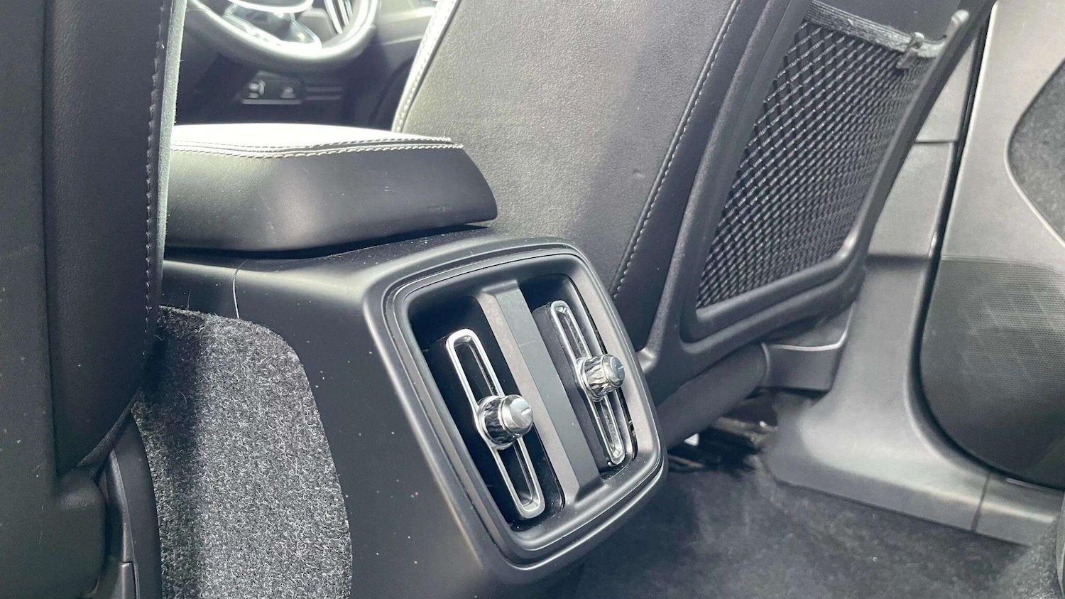 Used Volvo XC40 2018 for sale - 78086150: Photo 51