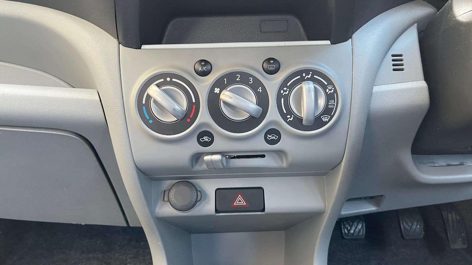 Used Suzuki Alto 2012 for sale - 78086873: Photo 28