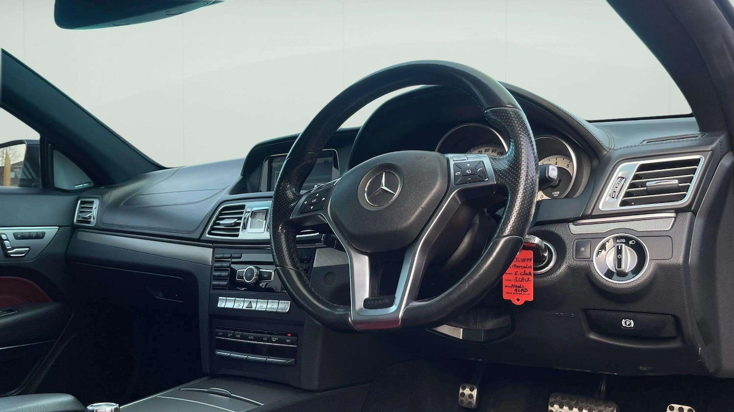 Used Mercedes-Benz E Class 2014 for sale - 78086427: Photo 10