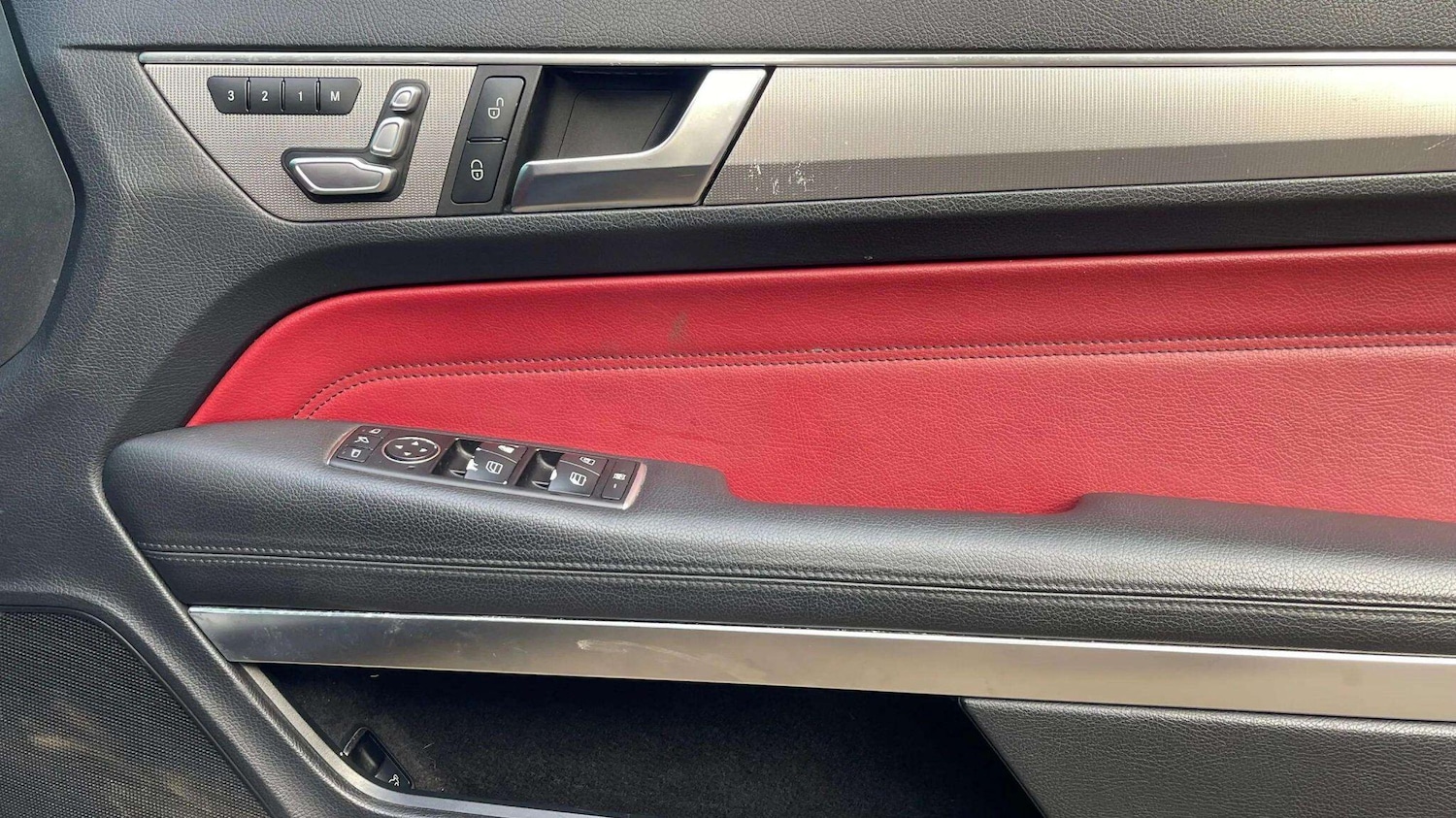 Used Mercedes-Benz E Class 2014 for sale - 78086427: Photo 15