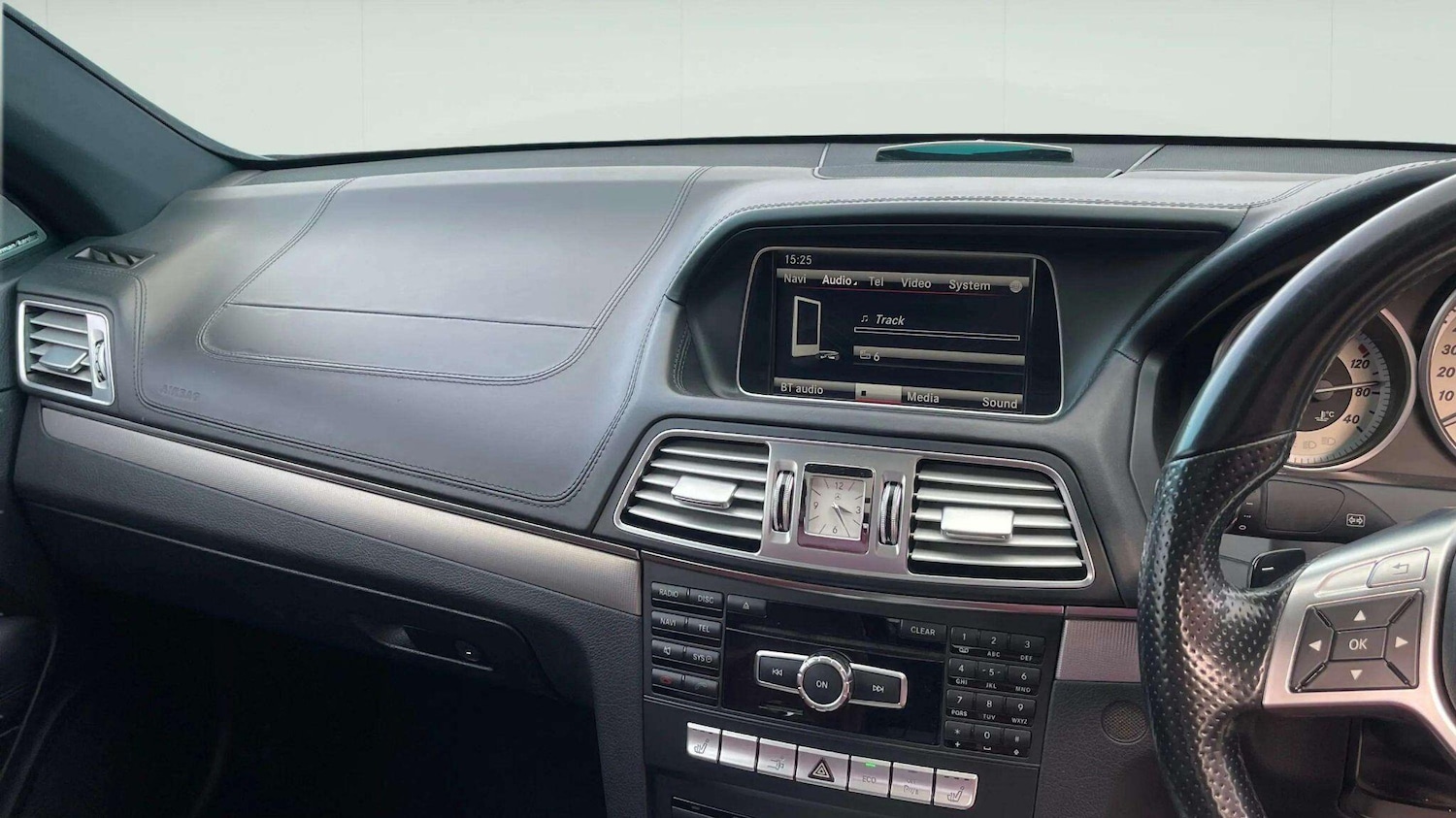 Used Mercedes-Benz E Class 2014 for sale - 78086427: Photo 21