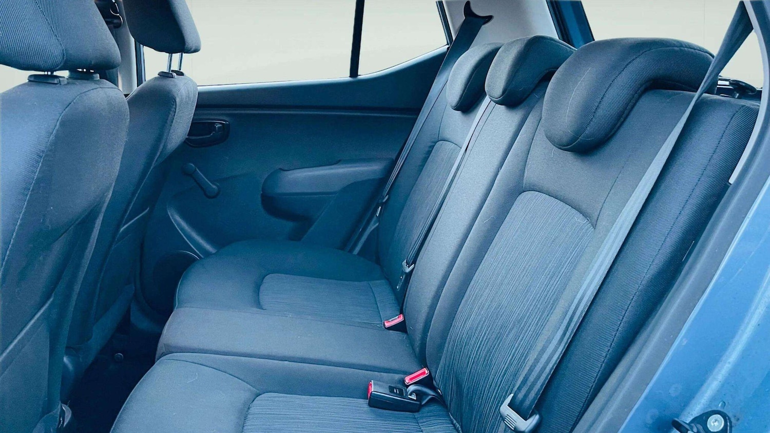 Used Hyundai i10 2013 for sale - 78085924: Photo 23