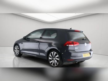 Used Volkswagen Golf 2017 for sale - 78935002: Photo
