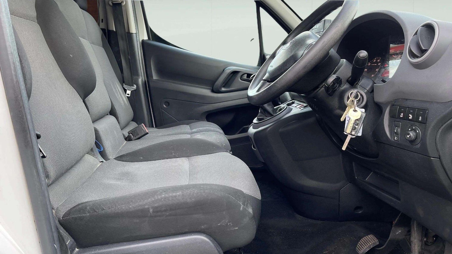 Used Peugeot Partner 2017 for sale - 78171242: Photo 12