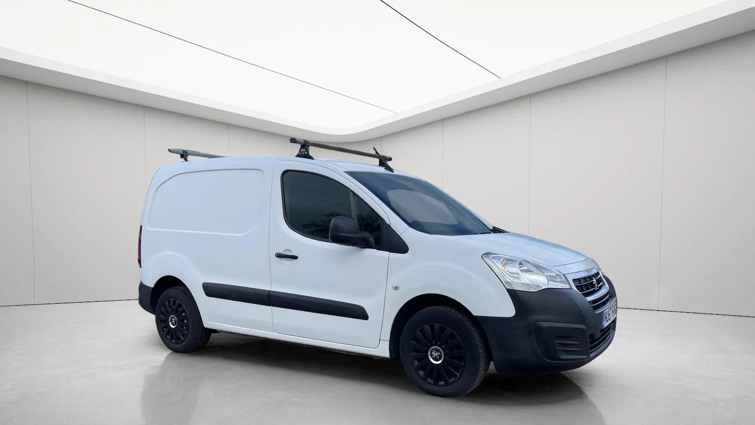 Used Peugeot Partner 2017 for sale - 78171242: Photo 2