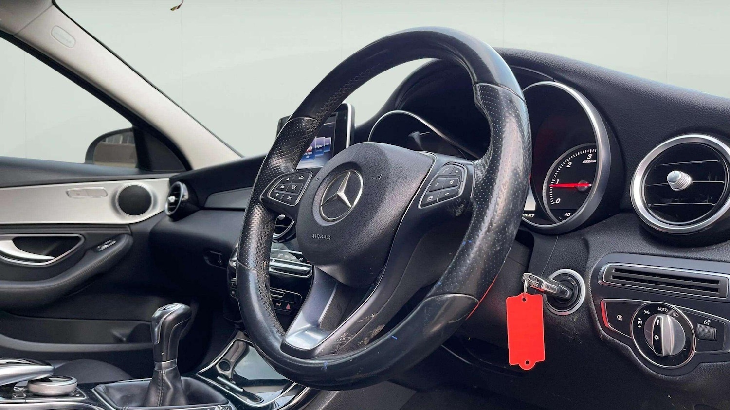 Used Mercedes-Benz C Class 2014 for sale - 78170118: Photo 14