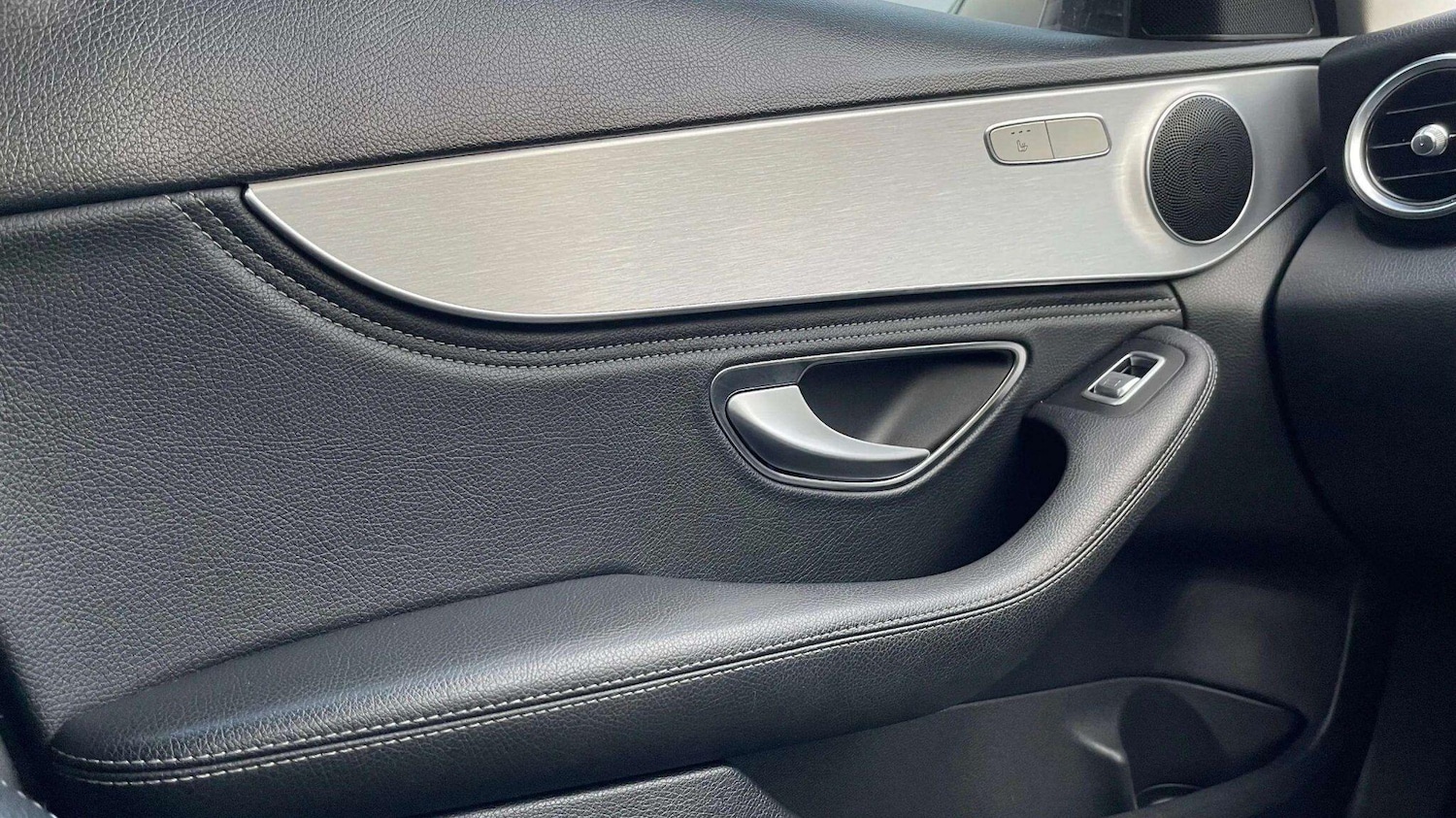 Used Mercedes-Benz C Class 2014 for sale - 78170118: Photo 35