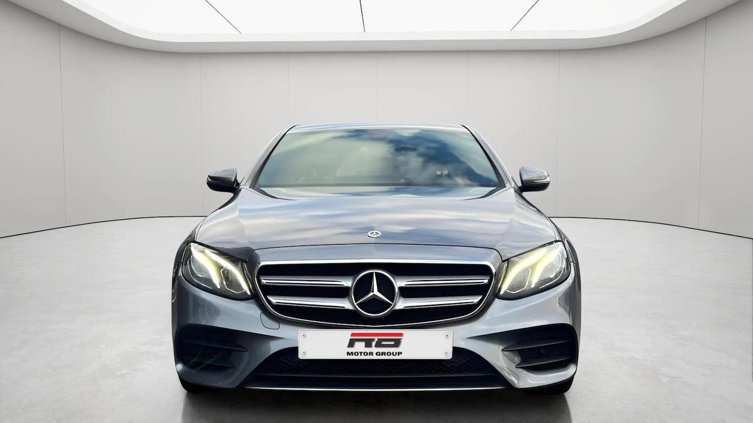 Used Mercedes-Benz E Class 2017 for sale - 78070303: Photo 2