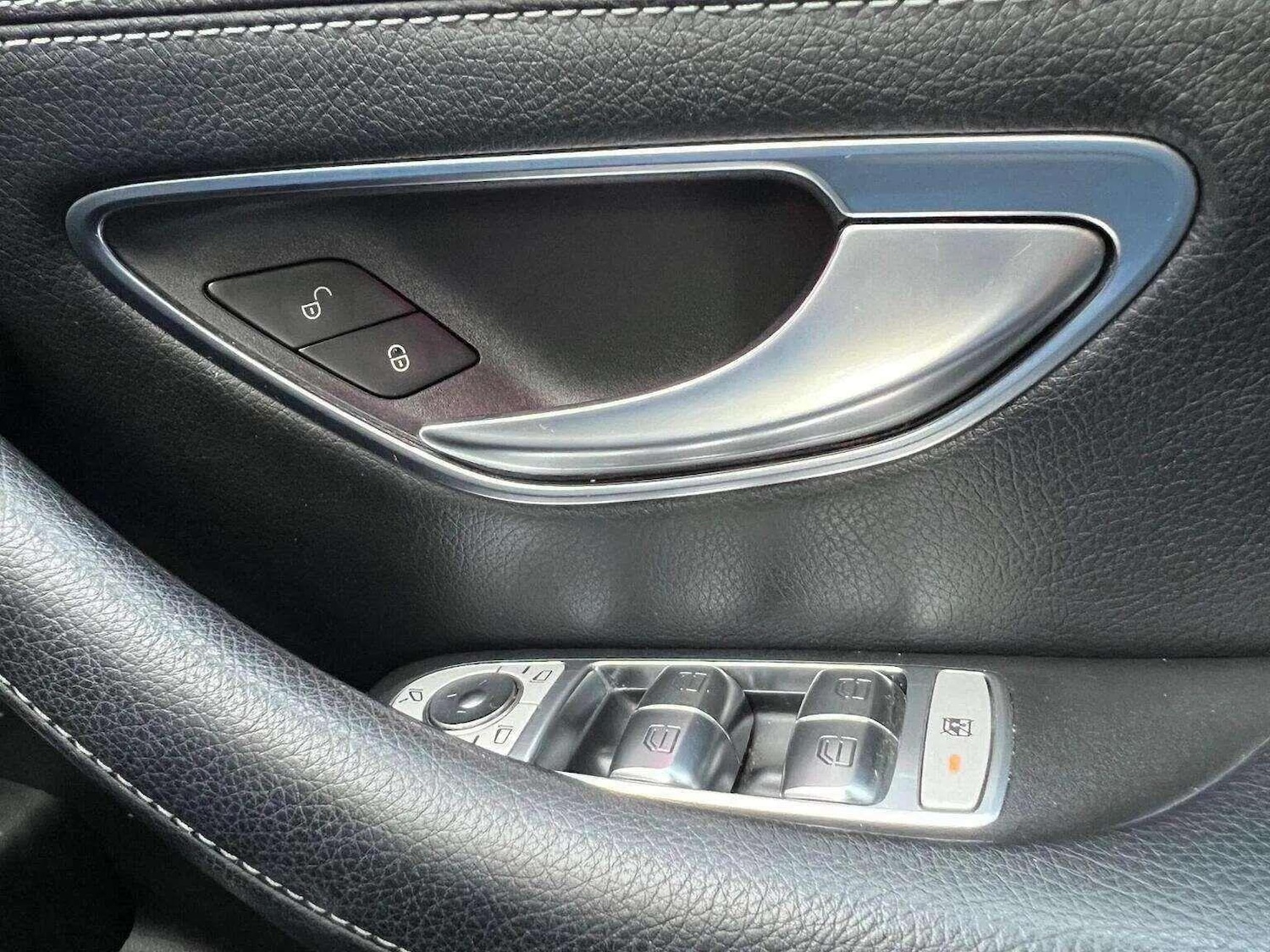 Used Mercedes-Benz E Class 2017 for sale - 78070303: Photo 29