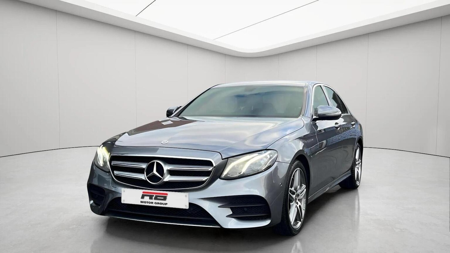 Used Mercedes-Benz E Class 2017 for sale - 78070303: Photo 3