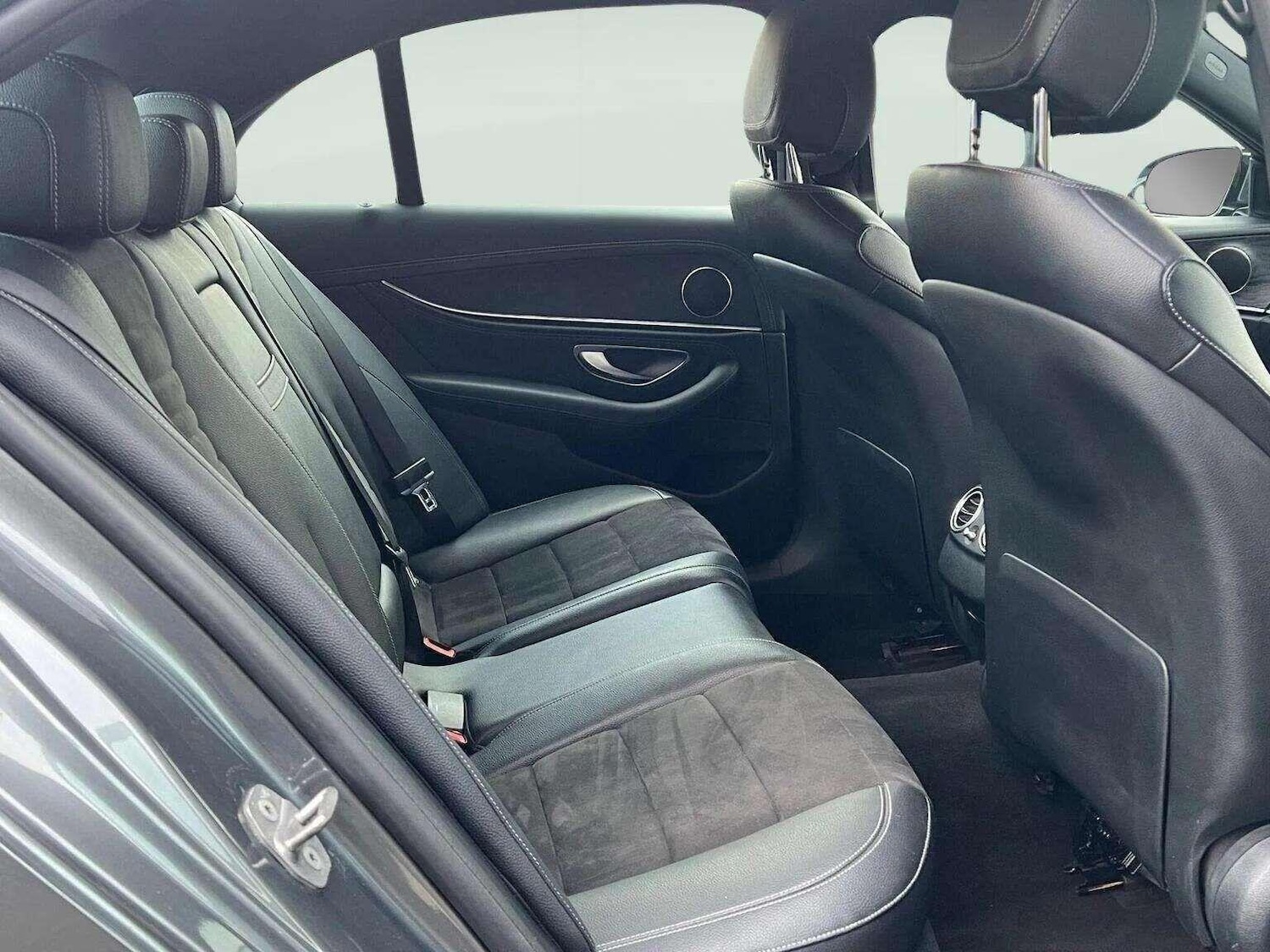 Used Mercedes-Benz E Class 2017 for sale - 78070303: Photo 6