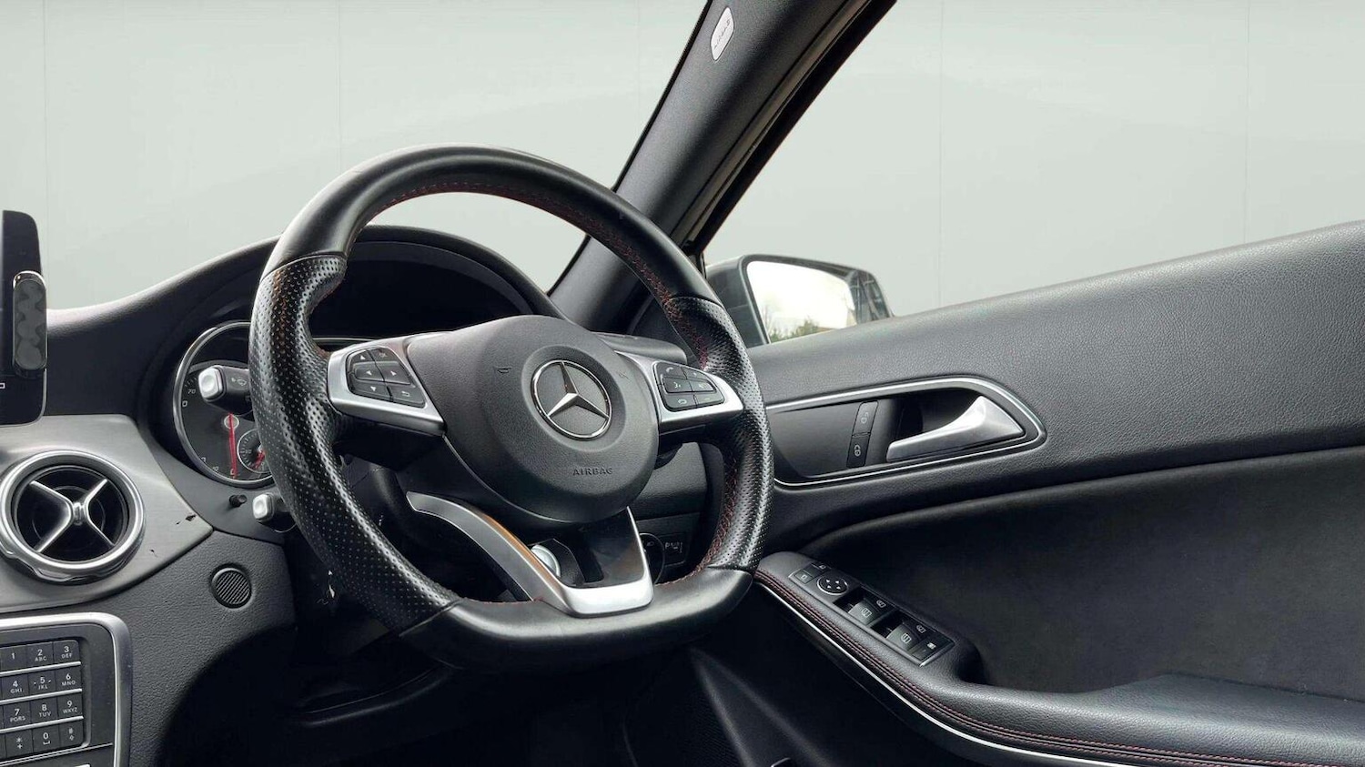 Used Mercedes-Benz GLA 2018 for sale - 78070607: Photo 15