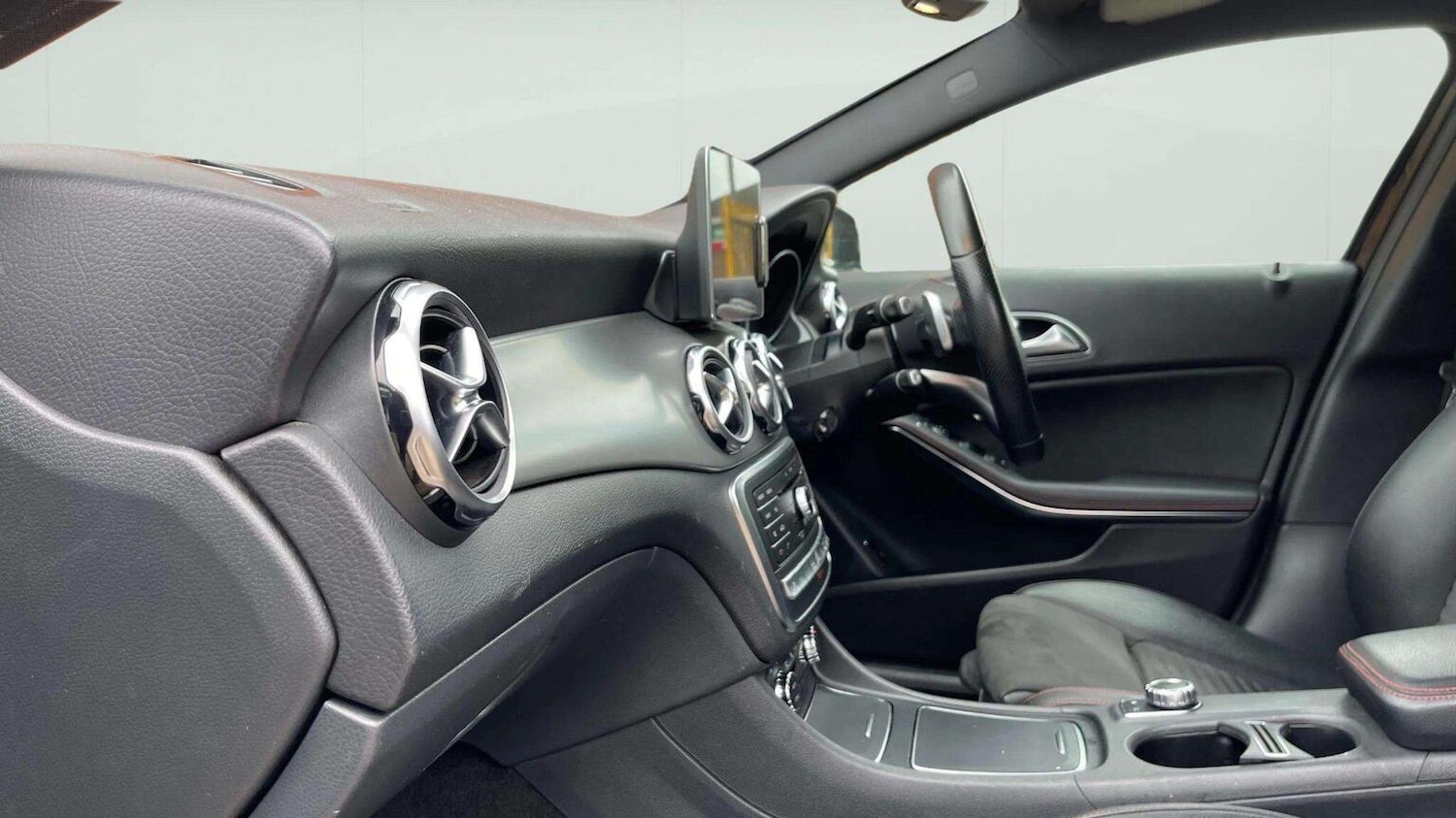 Used Mercedes-Benz GLA 2018 for sale - 78070607: Photo 18