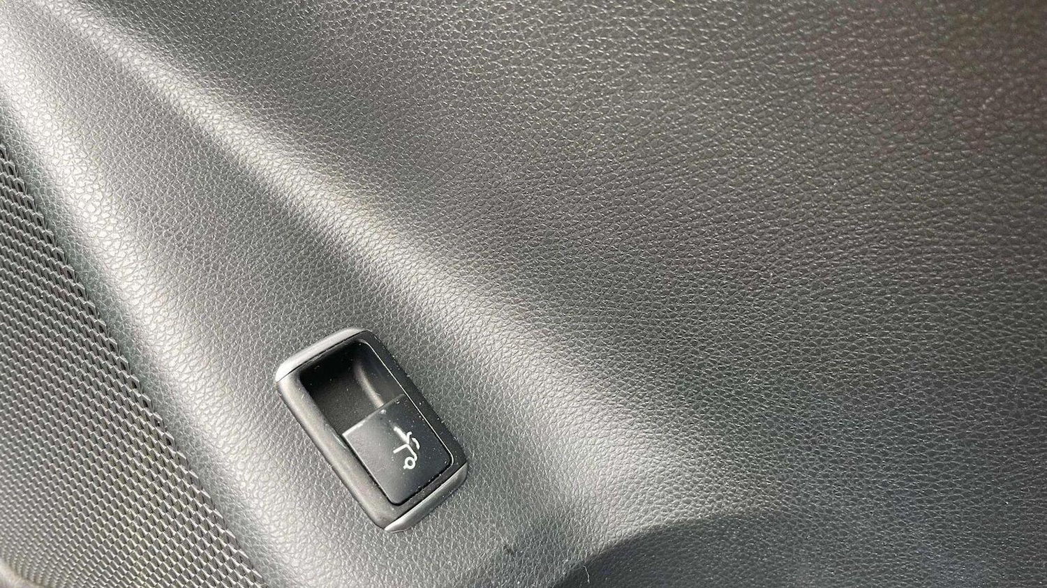 Used Mercedes-Benz GLA 2018 for sale - 78070607: Photo 26