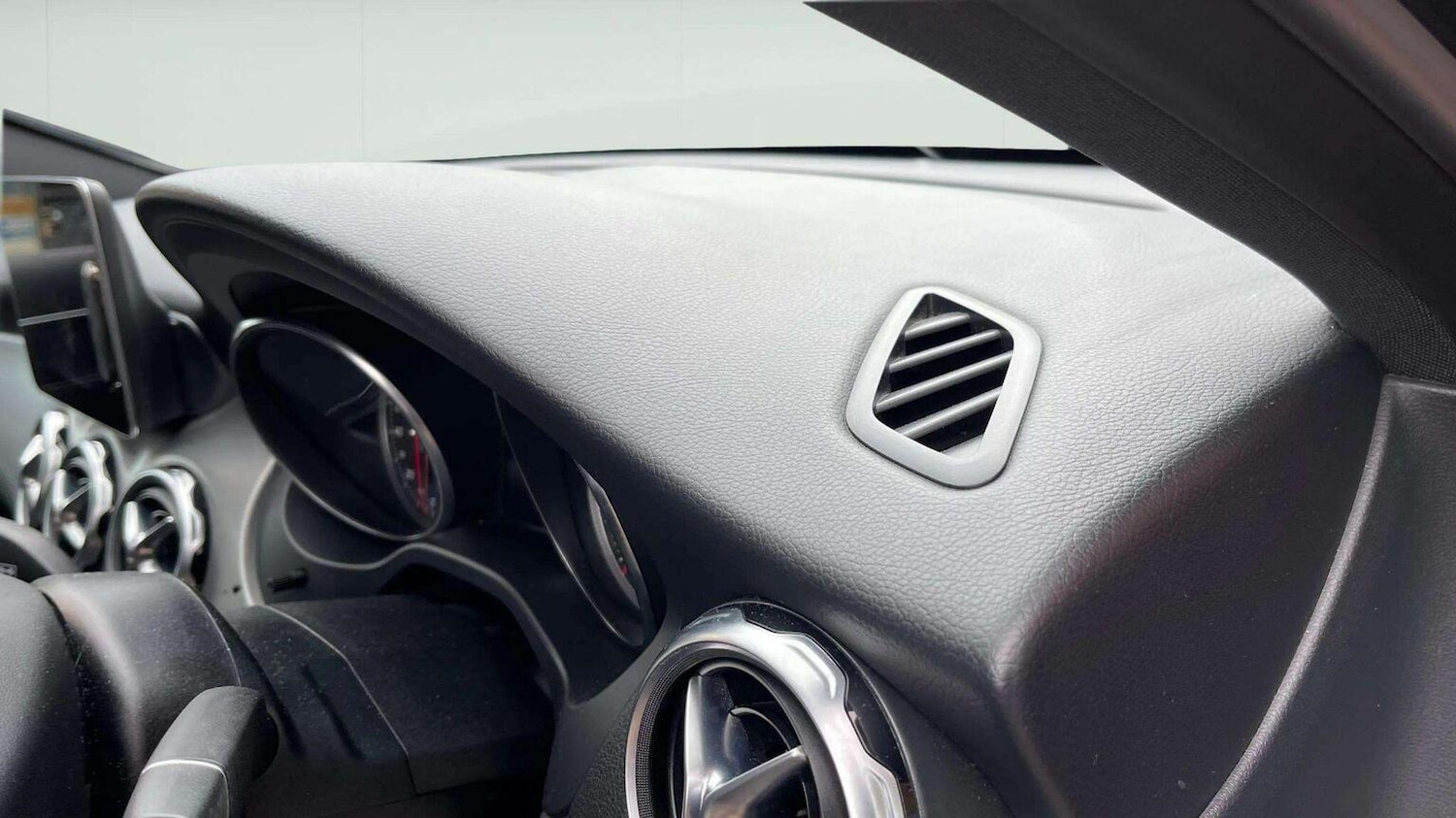 Used Mercedes-Benz GLA 2018 for sale - 78070607: Photo 29