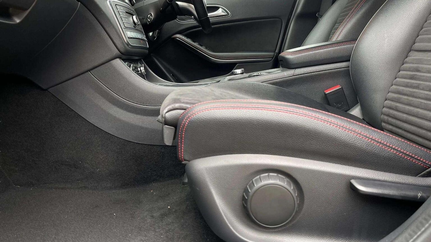 Used Mercedes-Benz GLA 2018 for sale - 78070607: Photo 54