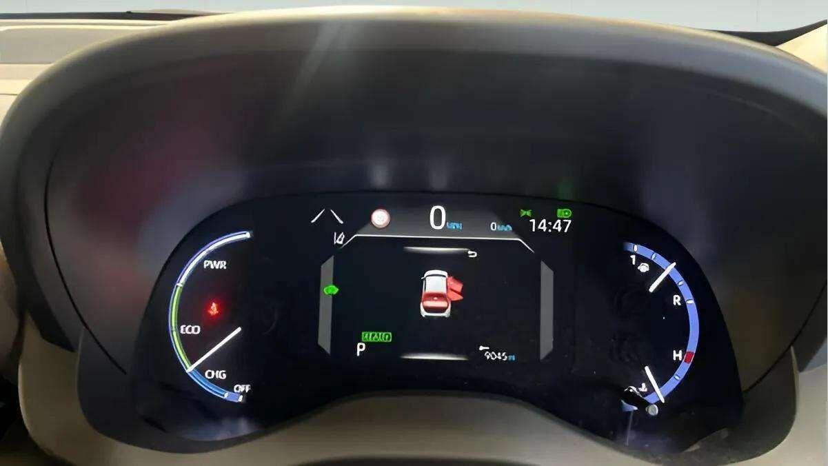 Used Toyota Yaris Cross 2023 for sale - 78157800: Photo 11