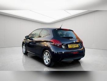 Used Peugeot 208 2016 for sale - 78813092: Photo