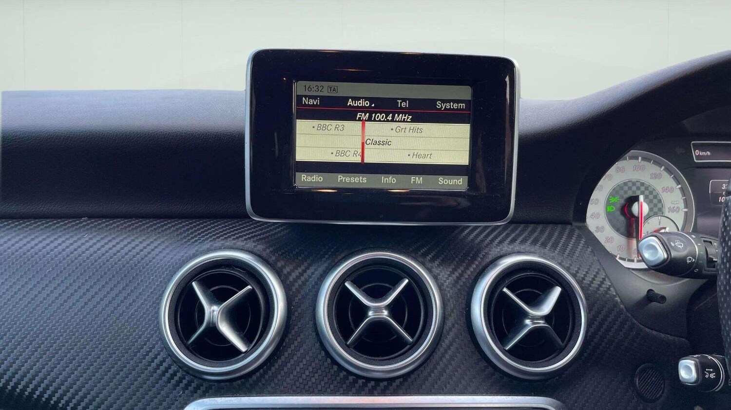 Used Mercedes-Benz A-Class 2014 for sale - 78070432: Photo 29