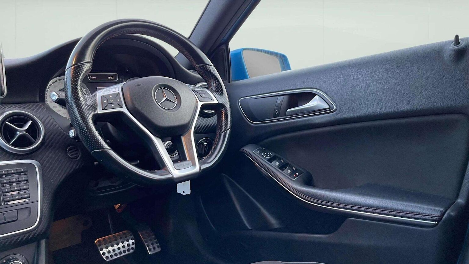 Used Mercedes-Benz A-Class 2014 for sale - 78070432: Photo 30