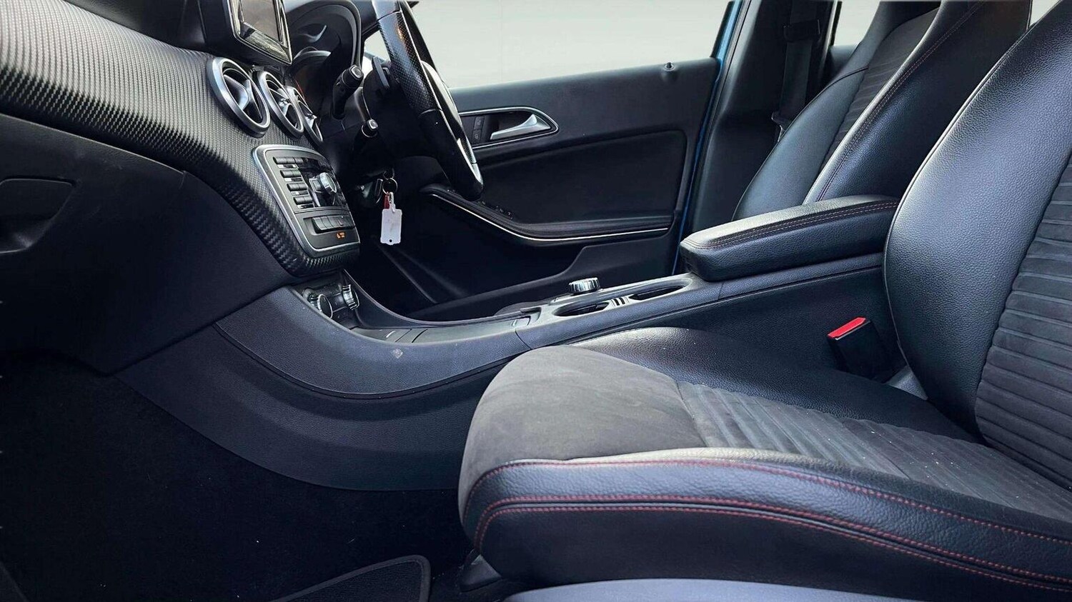 Used Mercedes-Benz A-Class 2014 for sale - 78070432: Photo 33