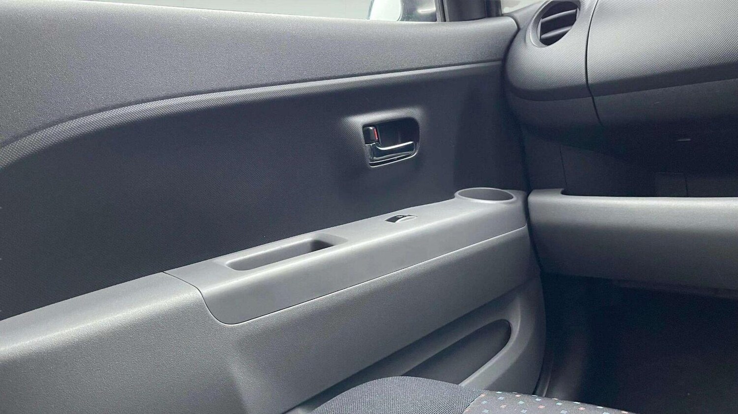 Used Daihatsu Sirion 2008 for sale - 78070347: Photo 33