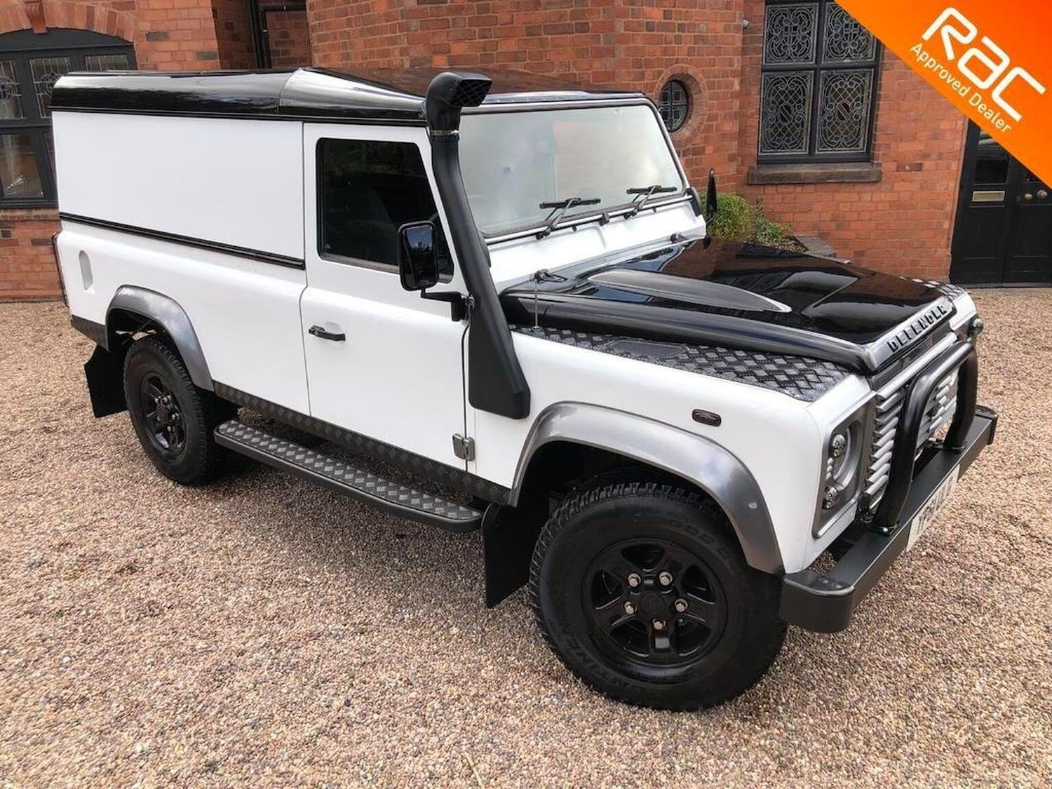 Used Land Rover Defender 2011 for sale - 77357245: Photo 23