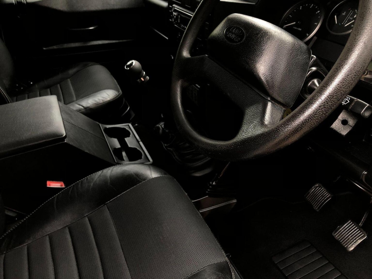 Used Land Rover Defender 2011 for sale - 77357245: Photo 41