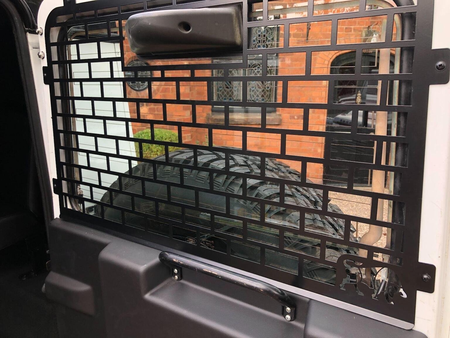 Used Land Rover Defender 2011 for sale - 77357245: Photo 64