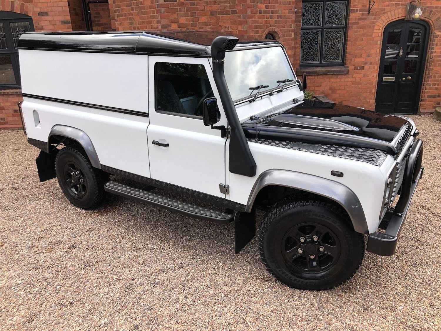 Used Land Rover Defender 2011 for sale - 77357245: Photo 81