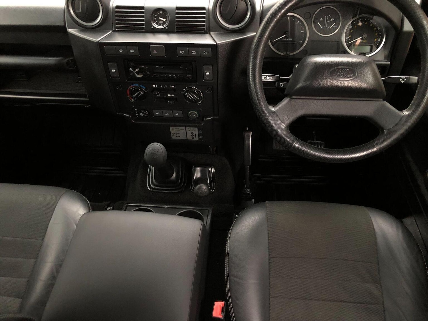 Used Land Rover Defender 110 2008 for sale - 77357265: Photo 47