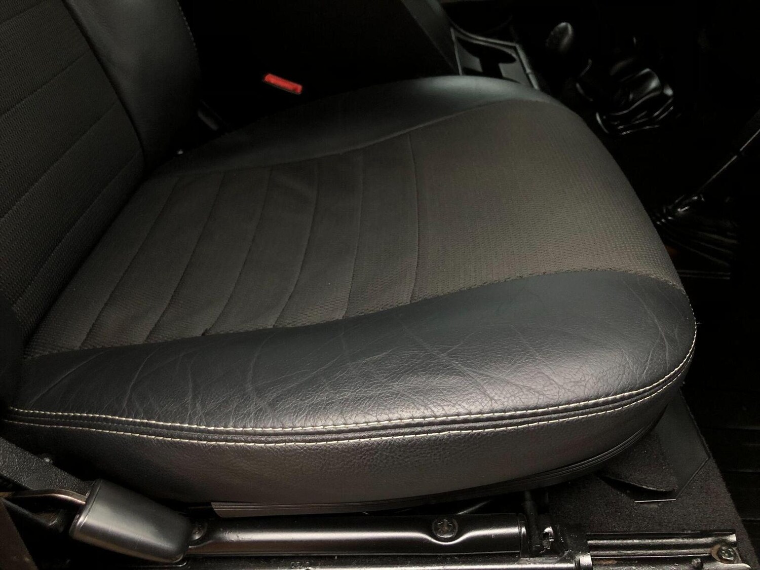 Used Land Rover Defender 110 2008 for sale - 77357265: Photo 51