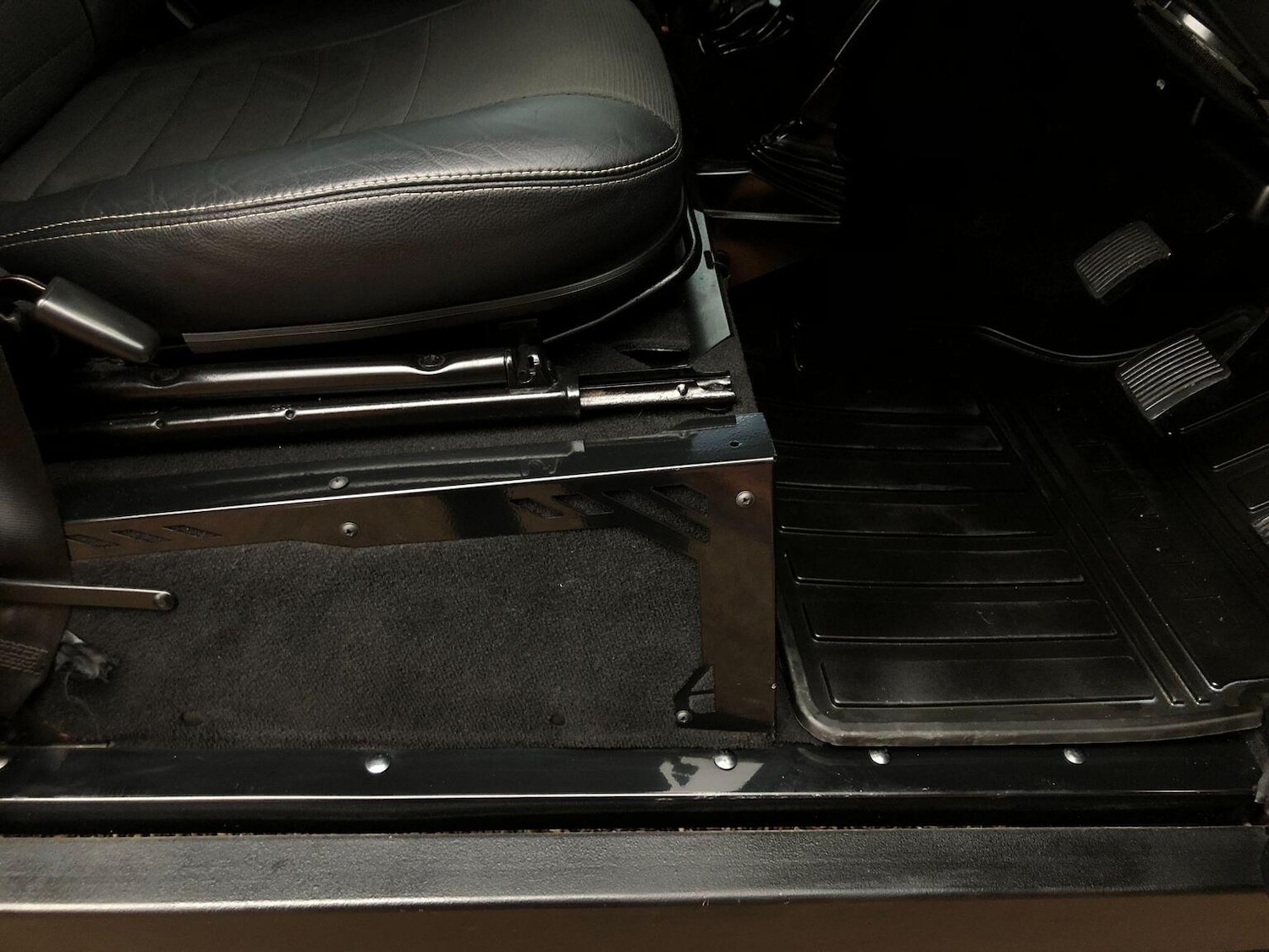 Used Land Rover Defender 110 2008 for sale - 77357265: Photo 52