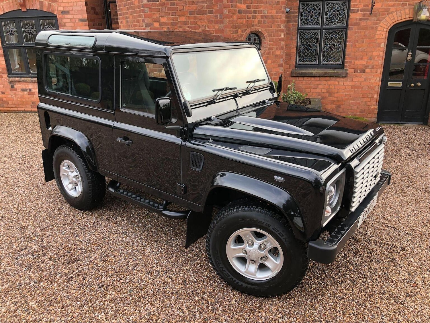 Used Land Rover Defender 90 2014 for sale - 77483671: Photo 22