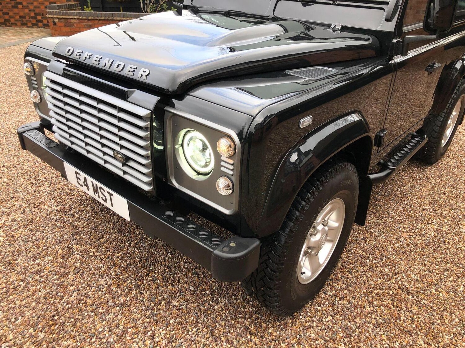 Used Land Rover Defender 90 2014 for sale - 77483671: Photo 23