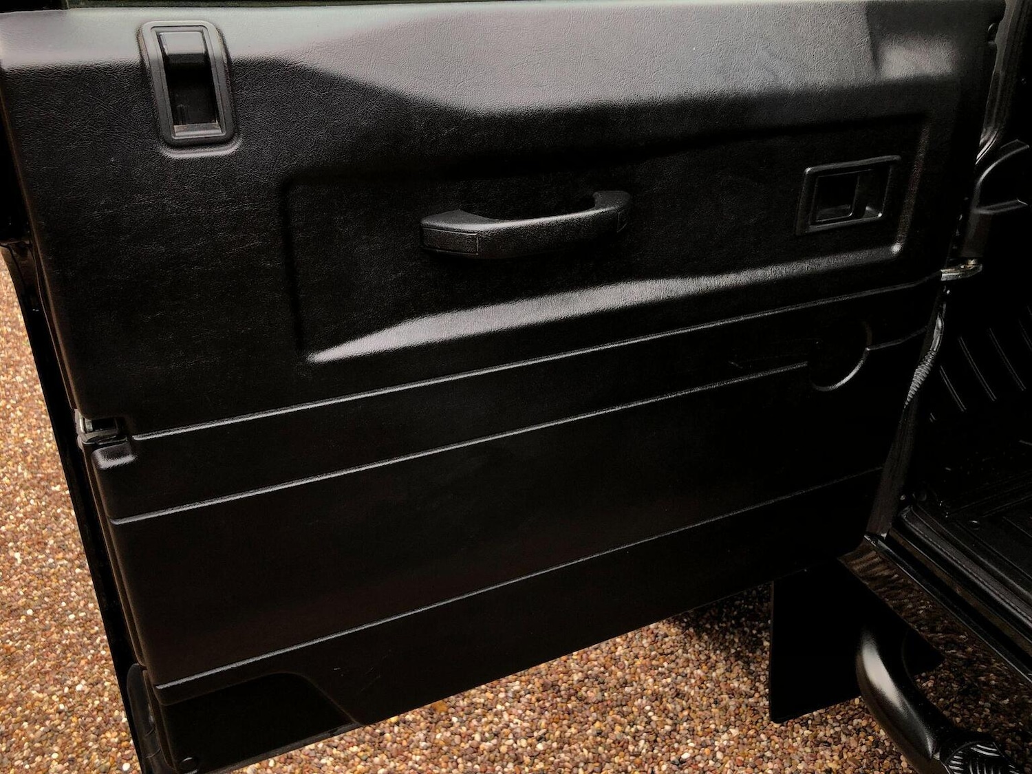 Used Land Rover Defender 90 2014 for sale - 77483671: Photo 57