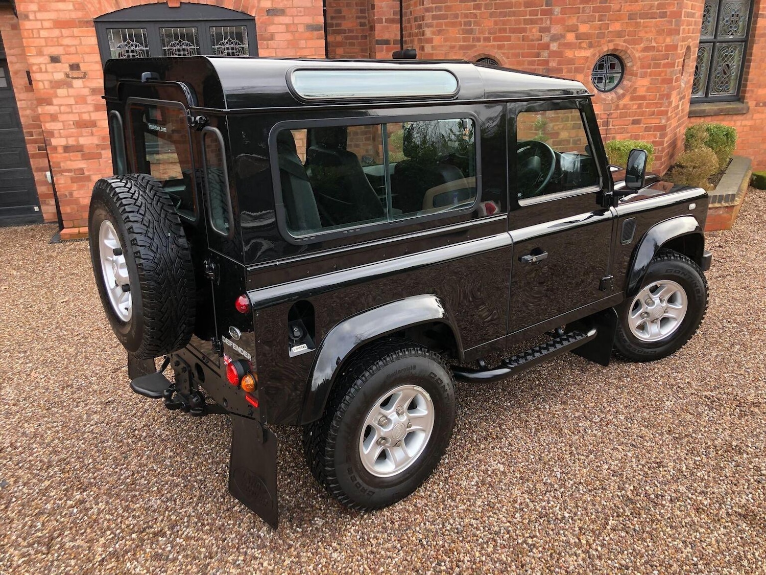 Used Land Rover Defender 90 2014 for sale - 77483671: Photo 8