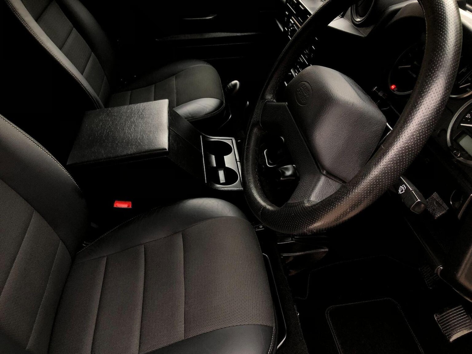 Used Land Rover Defender 2013 for sale - 77357256: Photo 44