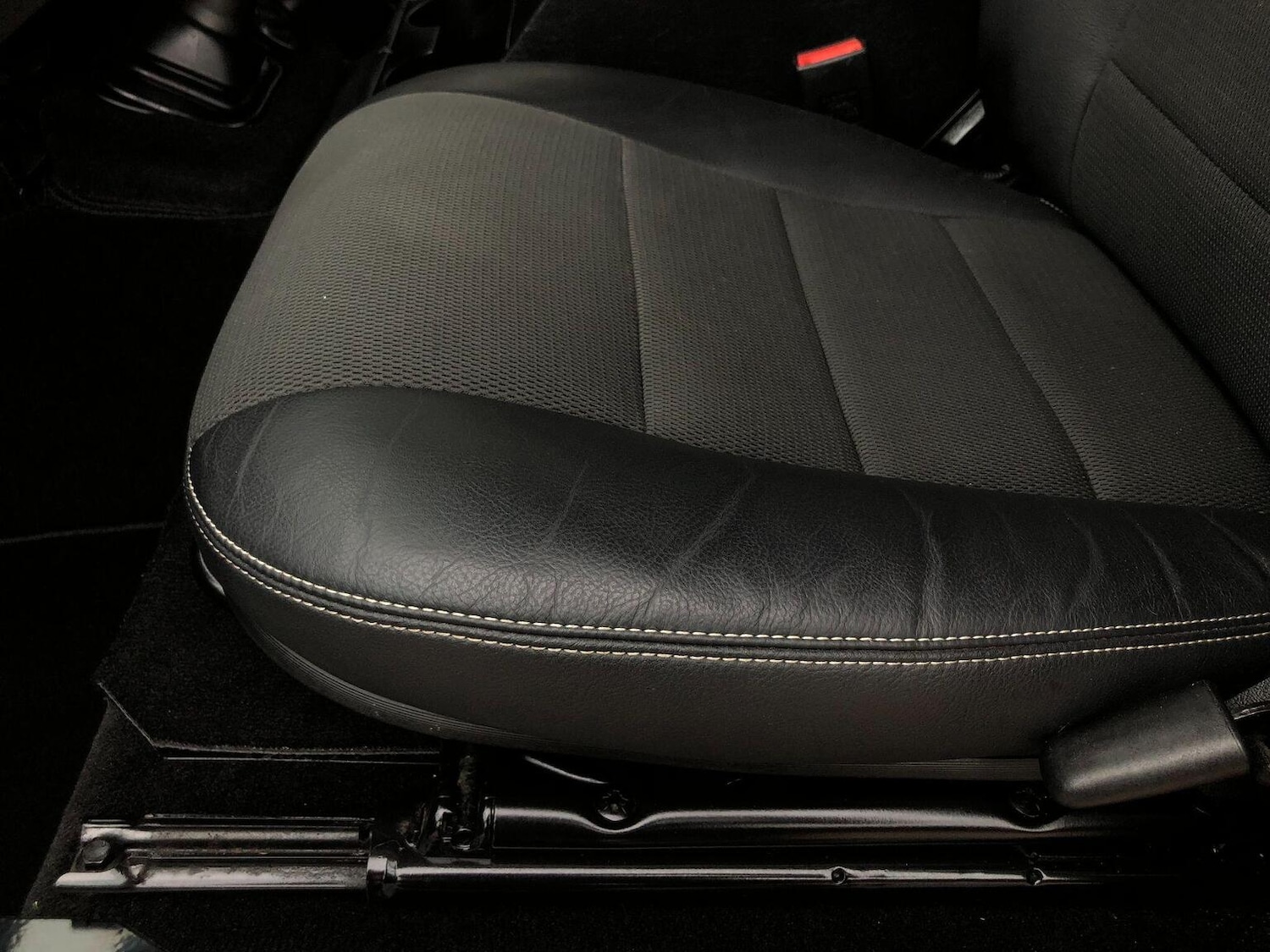 Used Land Rover Defender 2013 for sale - 77357256: Photo 55