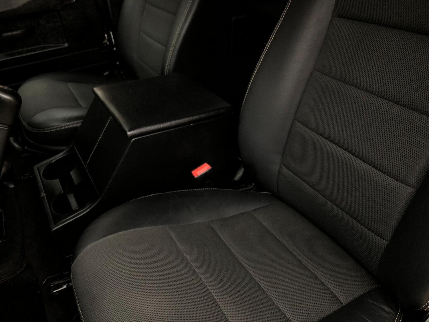 Used Land Rover Defender 2013 for sale - 77357256: Photo 57