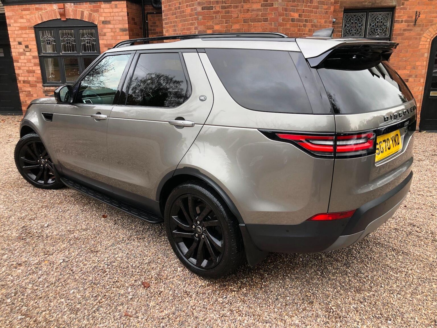 Used Land Rover Discovery 2020 for sale - 77357275: Photo 32