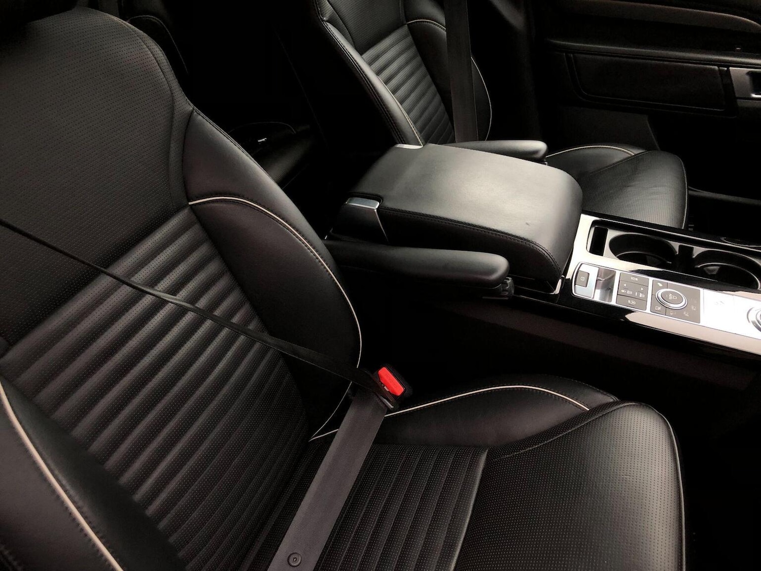 Used Land Rover Discovery 2020 for sale - 77357275: Photo 40