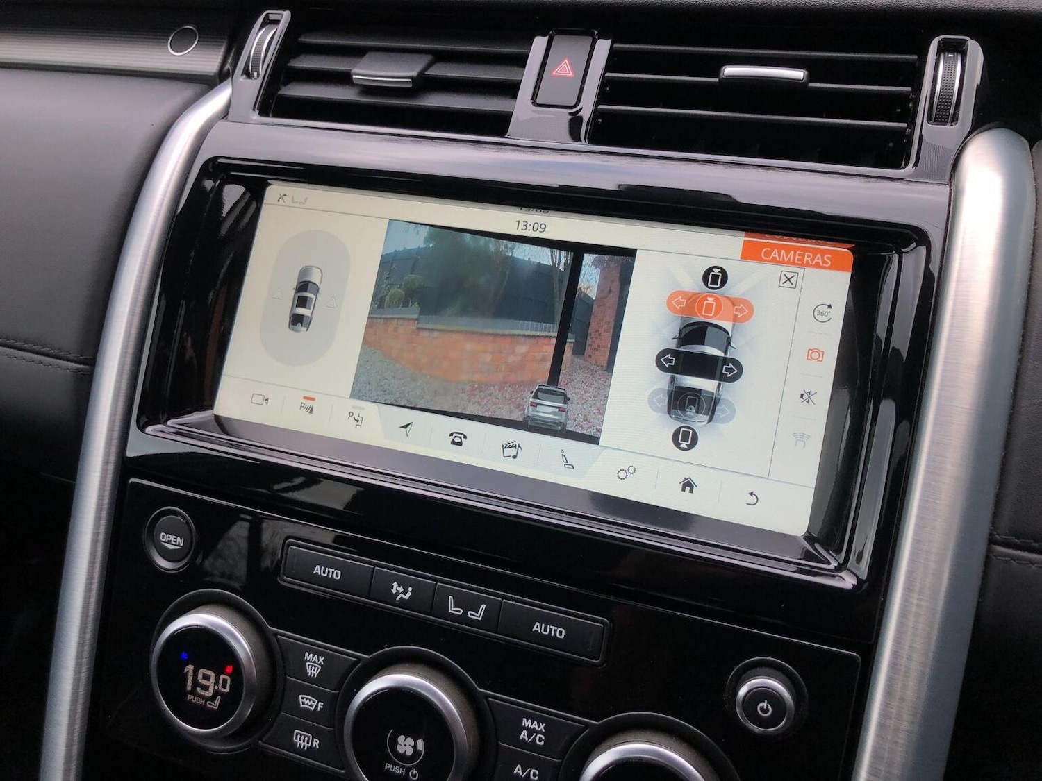 Used Land Rover Discovery 2020 for sale - 77357275: Photo 50