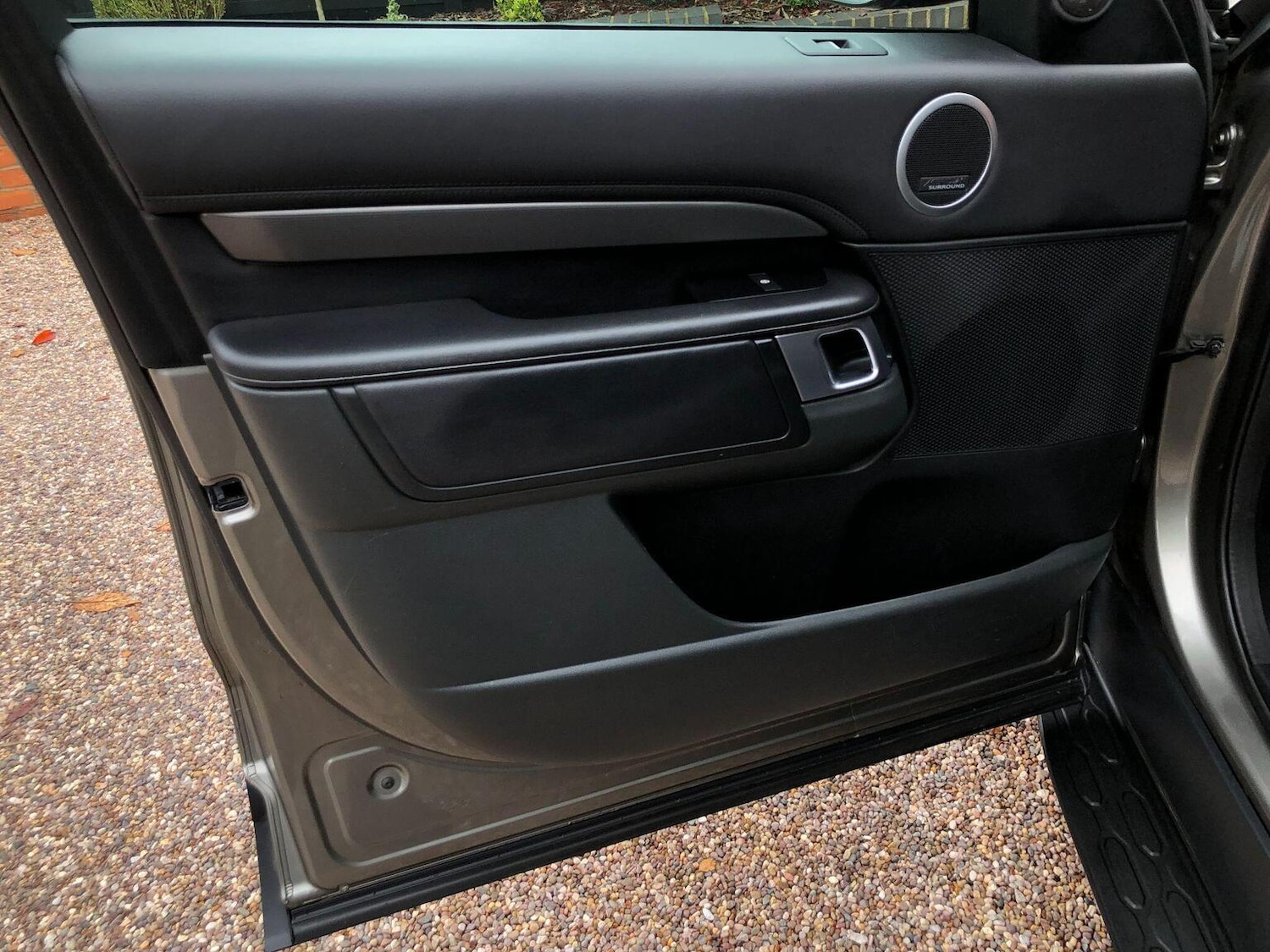 Used Land Rover Discovery 2020 for sale - 77357275: Photo 75