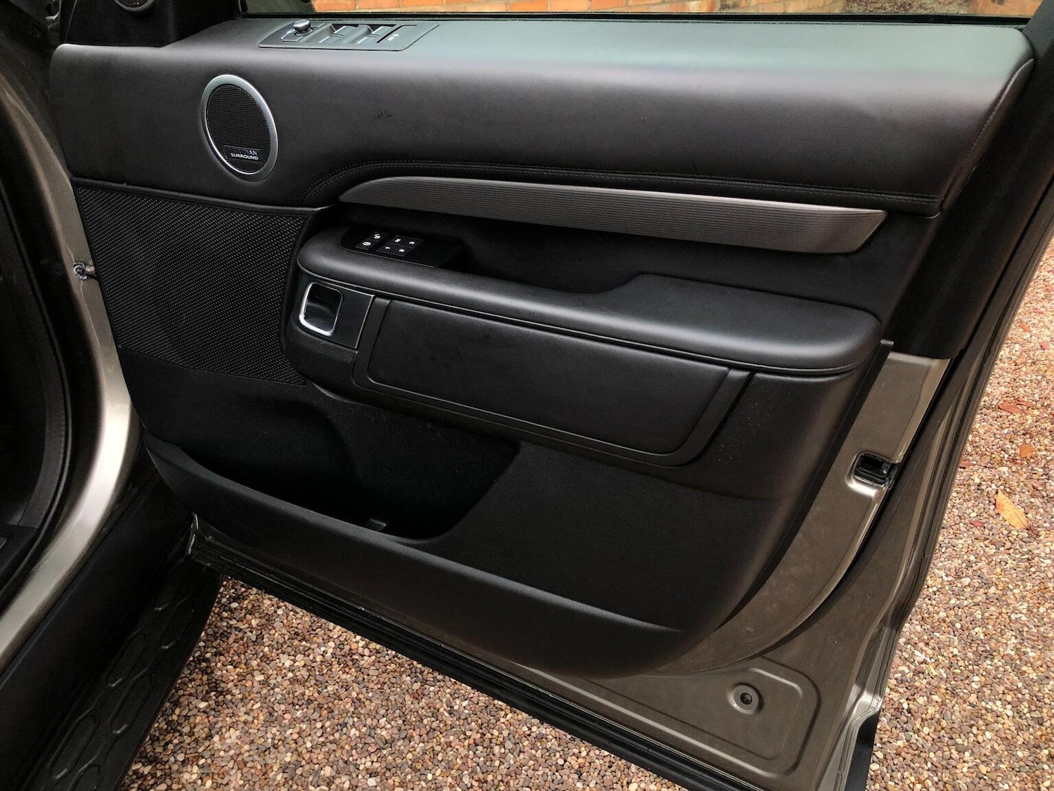 Used Land Rover Discovery 2020 for sale - 77357275: Photo 76