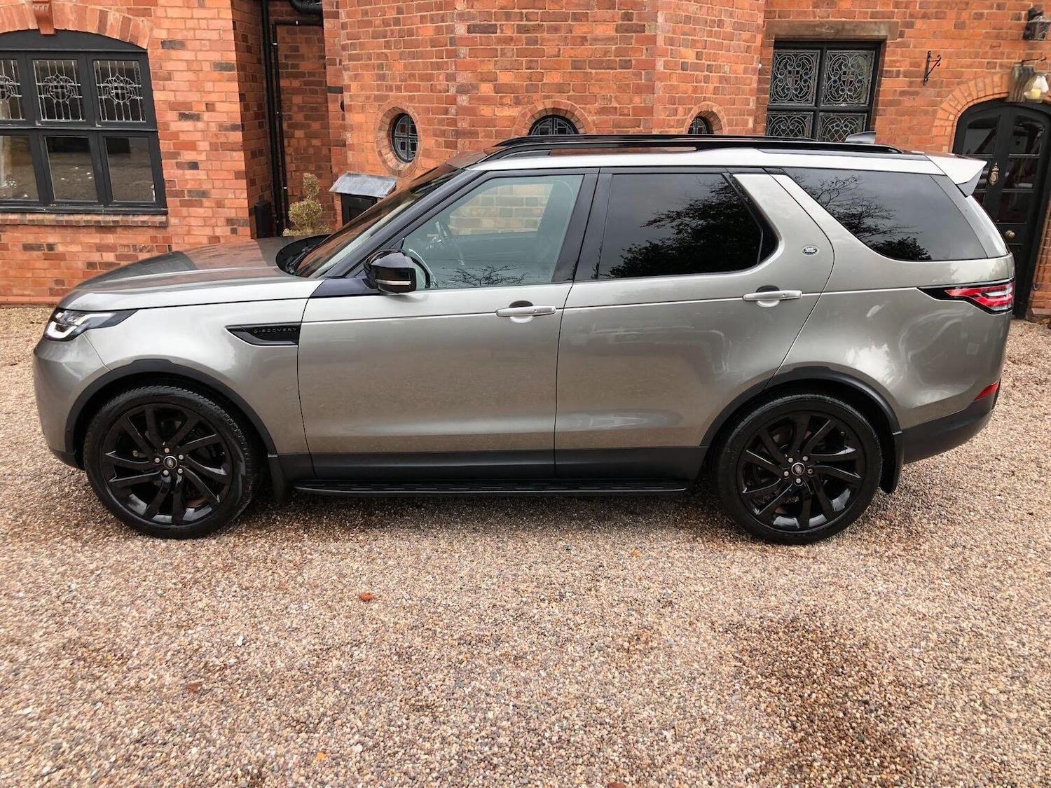 Used Land Rover Discovery 2020 for sale - 77357275: Photo 95