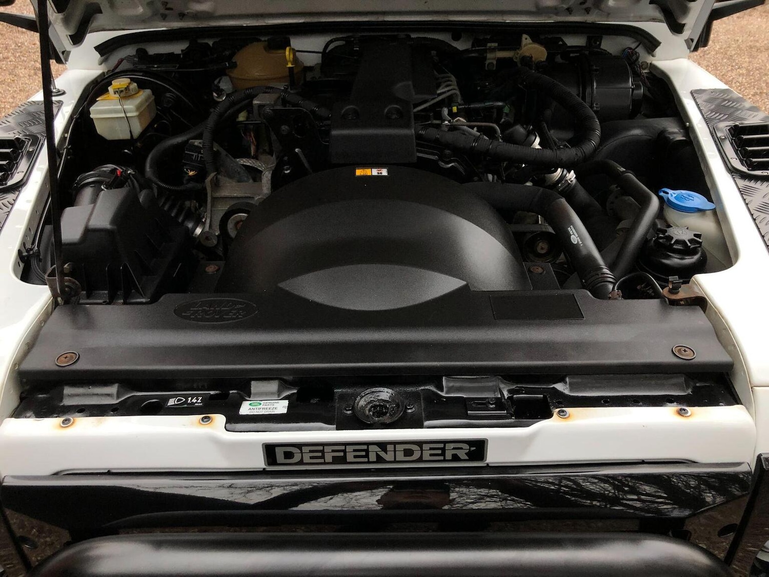 Used Land Rover Defender 2010 for sale - 77357254: Photo 44