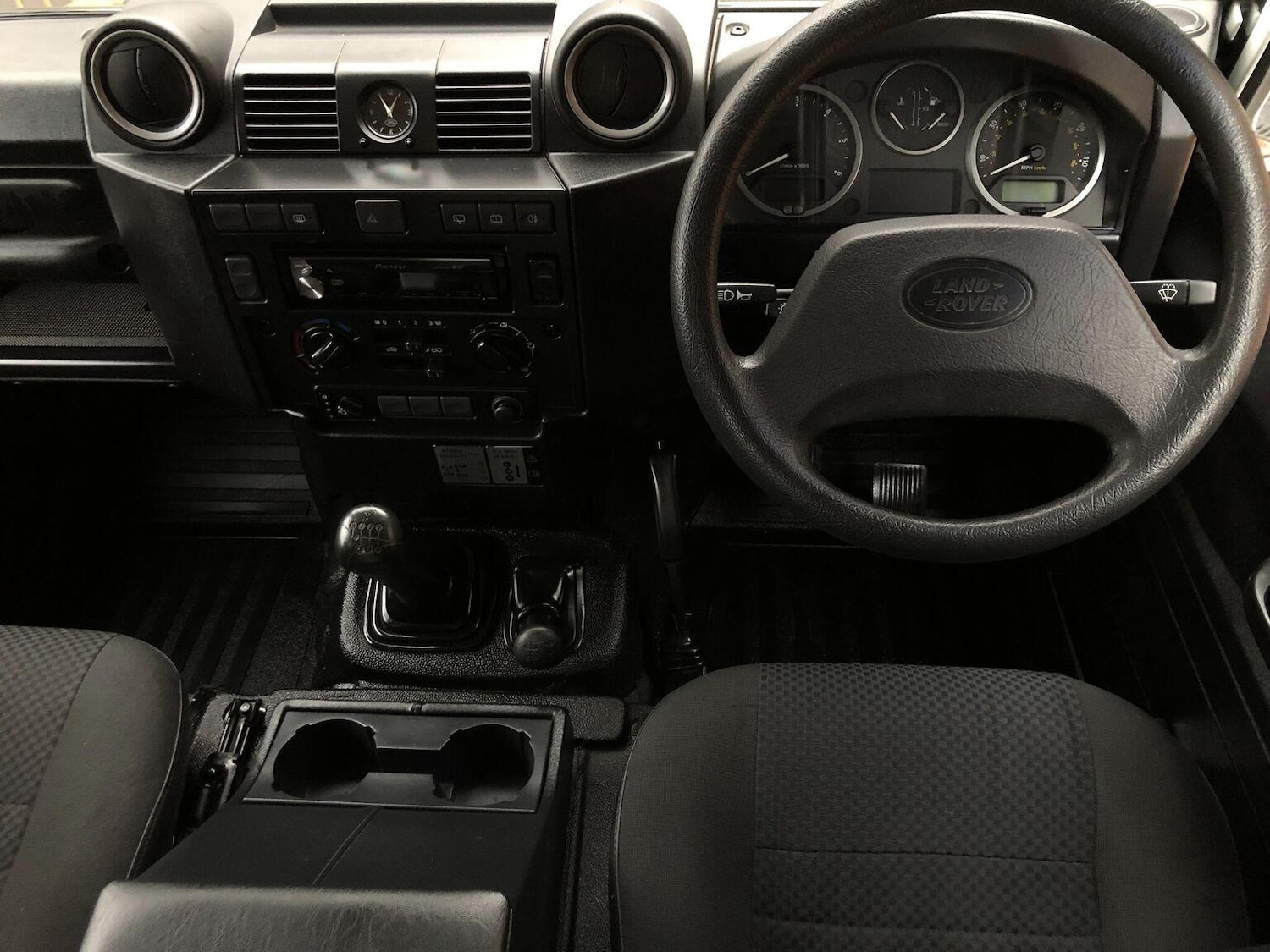 Used Land Rover Defender 2010 for sale - 77357254: Photo 46